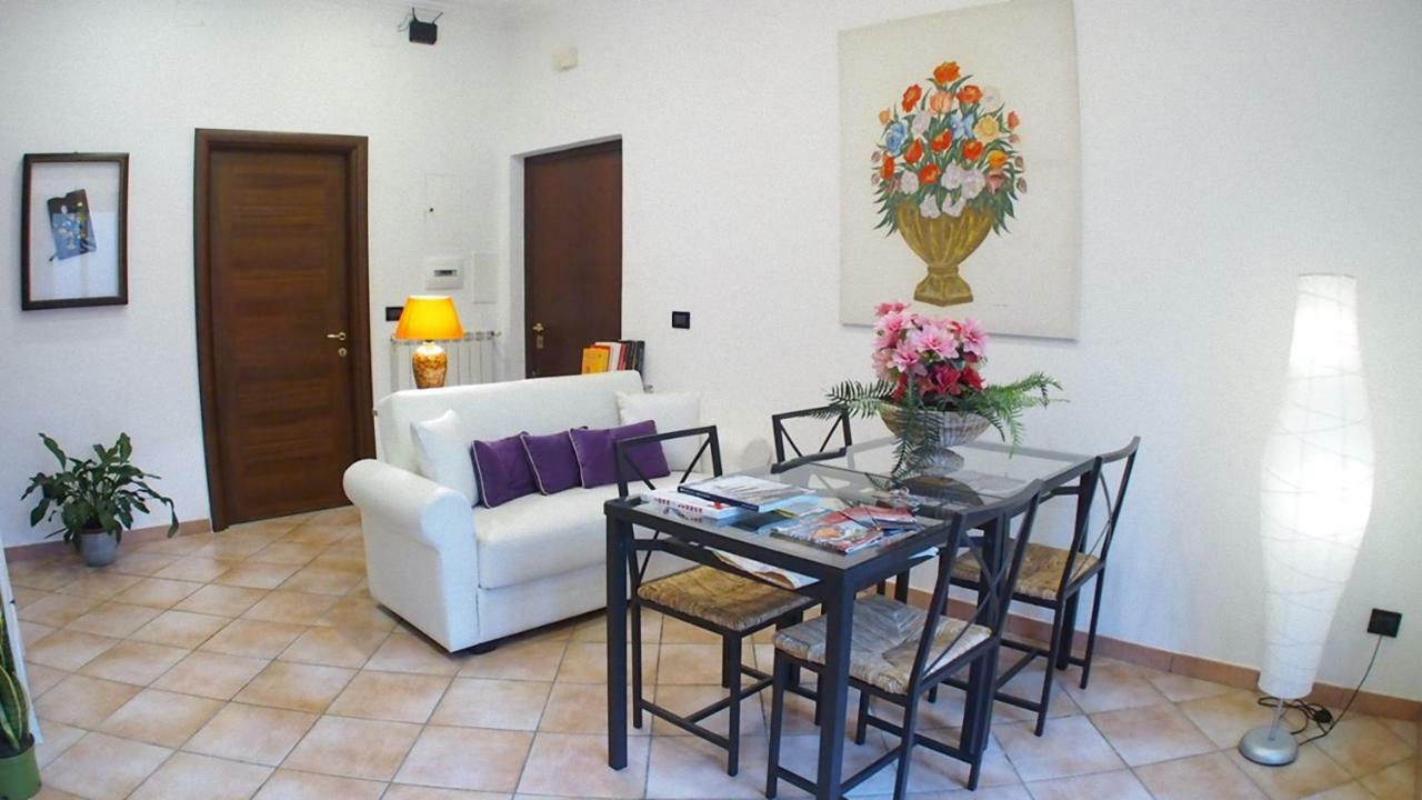 La Piazzetta Di Roma Villa Exterior foto